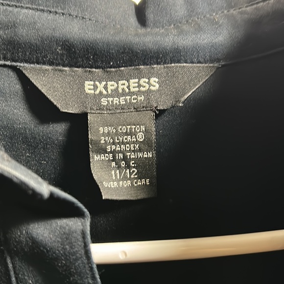 Dress - Picture 3 of 3